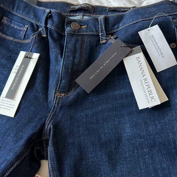 Banana Republic Mid- Rise skinny Suzy jean Medium Wash size 30 - Picture 6 of 14